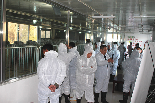 2014年吉祥物征名活動(dòng)頒獎(jiǎng)典禮暨年度養(yǎng)豬技術(shù)研討會(huì)